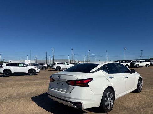 Certified 2025 Nissan Altima 2.5 S image 22