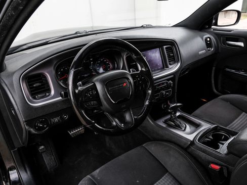 Used 2021 Dodge Charger R/T w/ Blacktop Package RWD image 3