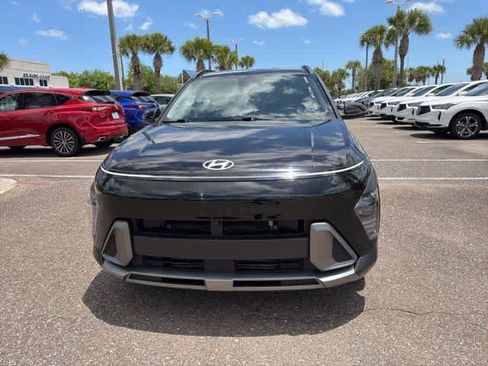 Used 2024 Hyundai Kona Limited FWD image 4