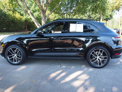 Used 2023 Porsche Macan AWD/4WD image 4