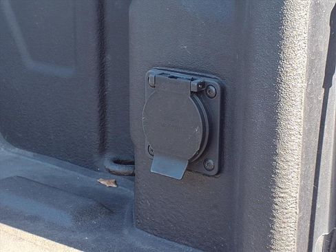 Used 2024 GMC Sierra 1500 Elevation image 19