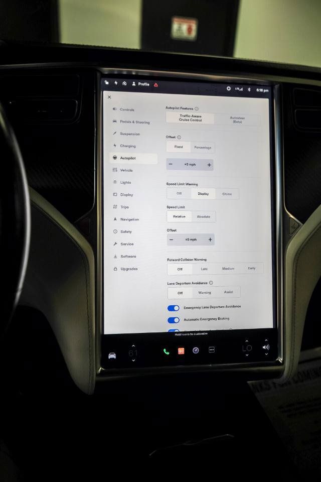 Used 2017 Tesla Model X 90D AWD/4WD image 16