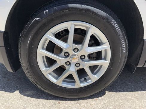Used 2022 Chevrolet Equinox LT AWD/4WD image 41