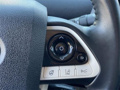 Used 2017 Toyota Prius Prime Advanced image 10