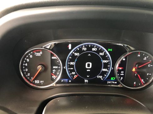 Used 2023 GMC Acadia SLT w/ Technology Package image 27