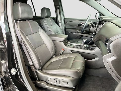 Used 2023 Chevrolet Traverse RS w/ LPO, Floor Liner Package FWD image 30