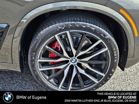 New 2026 BMW X5 xDrive40i w/ M Sport Package AWD/4WD image 9