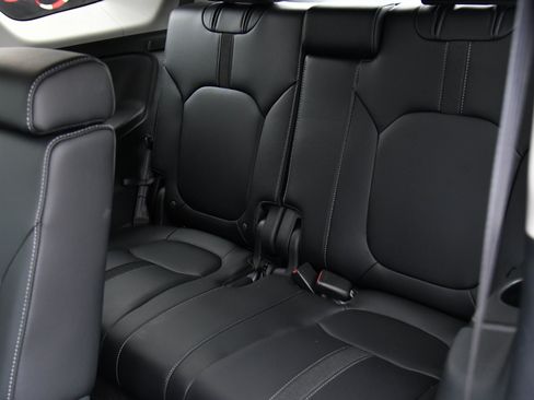 Used 2025 Honda Pilot EX-L image 40