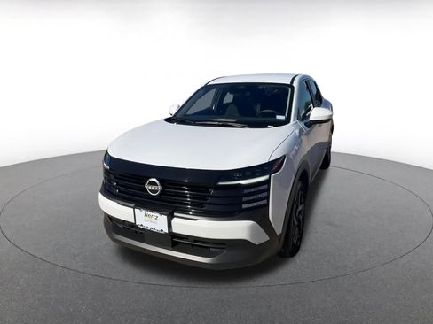 Used 2025 Nissan Kicks SV image 7