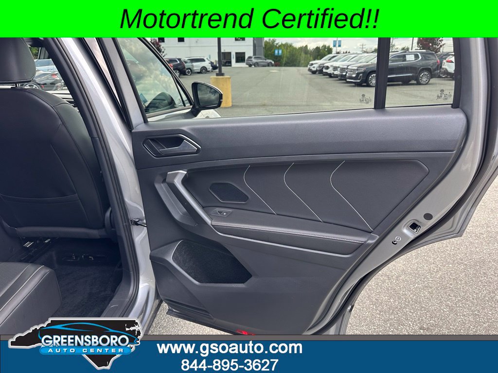 Used 2024 Volkswagen Tiguan SE R-Line FWD image 19
