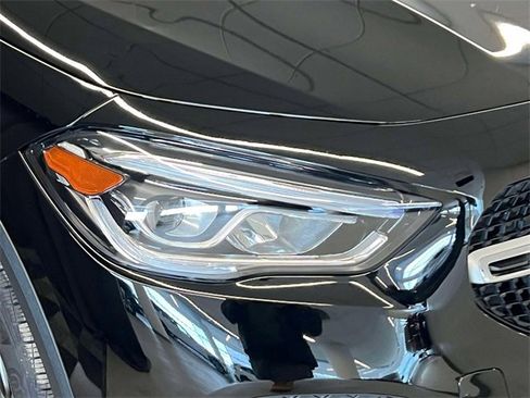 Used 2022 Mercedes-Benz GLA 250 4MATIC image 9