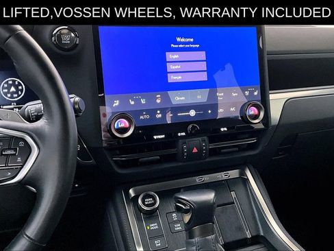 Used 2025 Lexus GX 550 w/ Accessory Package (2T) image 8