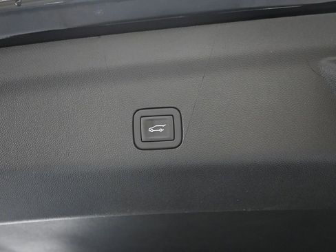 New 2026 Chevrolet Suburban RST image 13