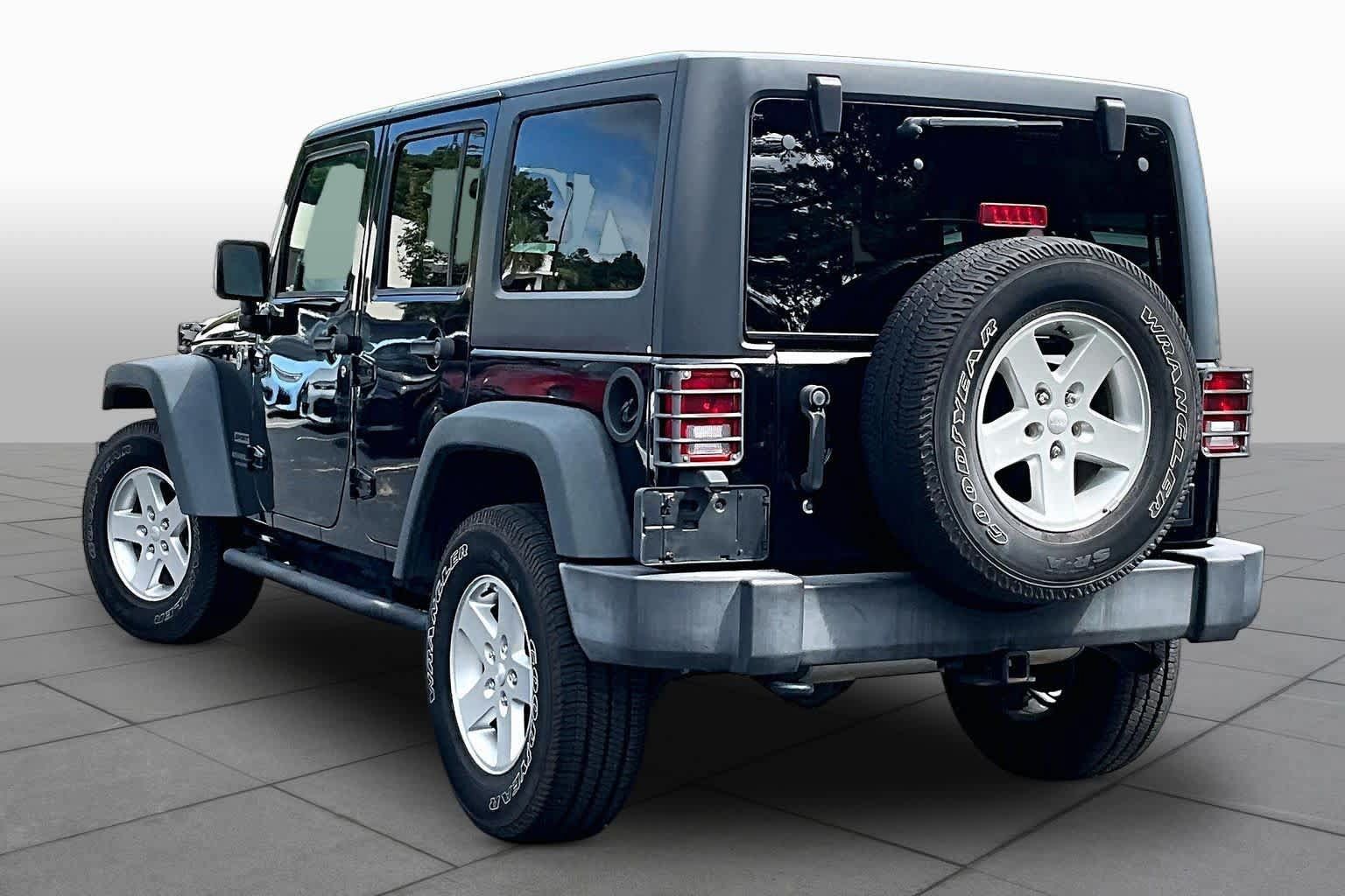 Used 2016 Jeep Wrangler Unlimited Sport w/ Quick Order Package 24S AWD/4WD image 11