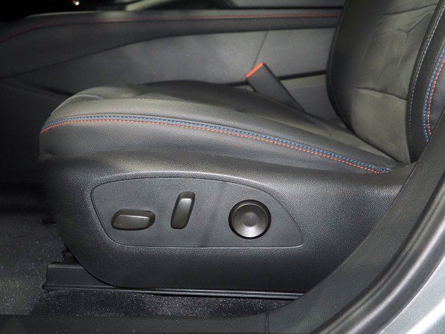 Used 2024 Chevrolet Blazer EV AWD RS image 69