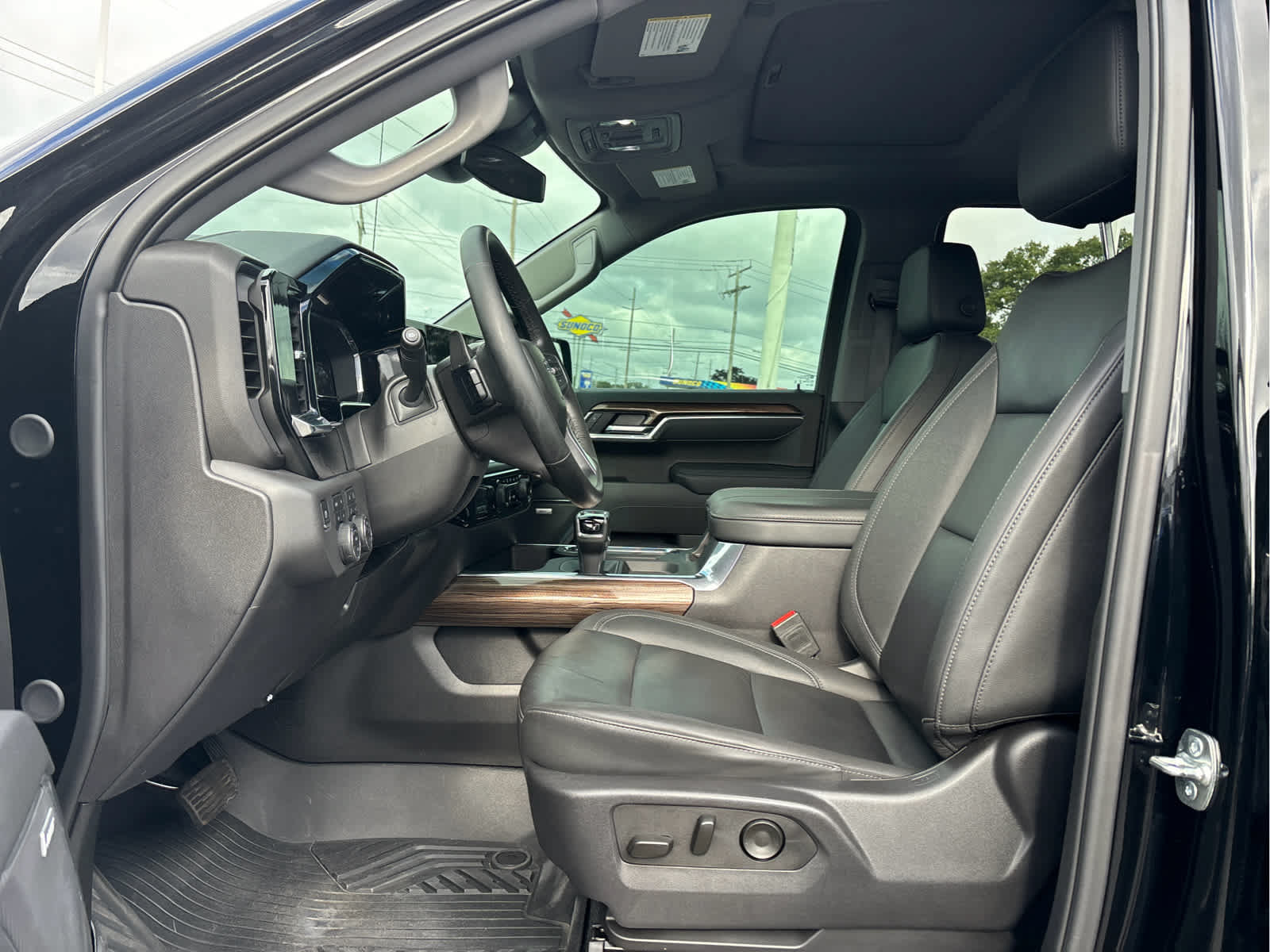 Certified 2025 Chevrolet Silverado 1500 LT Trail Boss w/ LT Trail Boss Premium Package AWD/4WD image 8