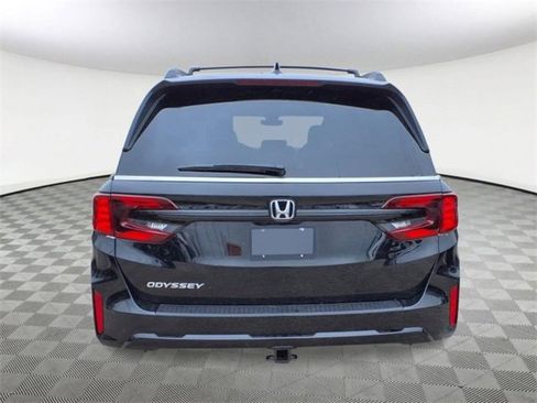 New 2026 Honda Odyssey EX-L image 4