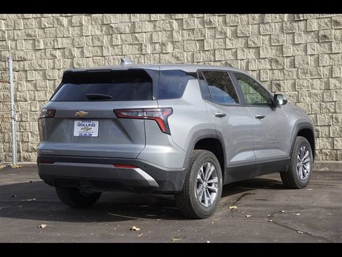 Used 2026 Chevrolet Equinox LT FWD image 24