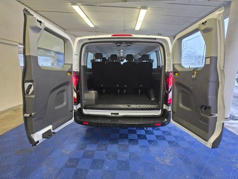 Used 2024 Ford Transit 350 XLT image 7