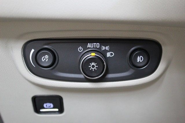 Certified 2020 GMC Terrain Denali w/ Denali Premium Package FWD image 21