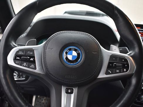 Used 2023 BMW 530e xDrive w/ Executive Package image 14