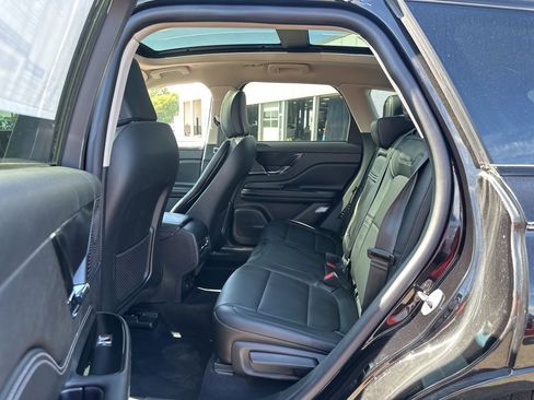 Used 2024 Lincoln Corsair AWD w/ Equipment Group 101A image 24