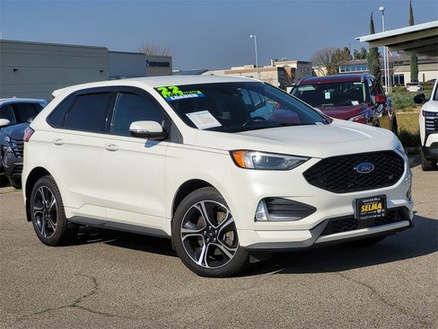 Used 2022 Ford Edge ST image 2