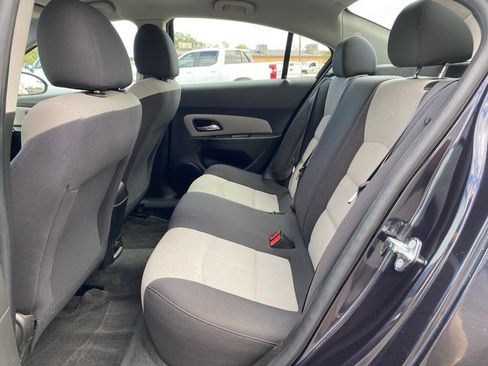 Used 2016 Chevrolet Cruze LS FWD image 15