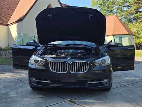 Used 2012 BMW 550i Gran Turismo w/ Driver Assistance Pkg image 21