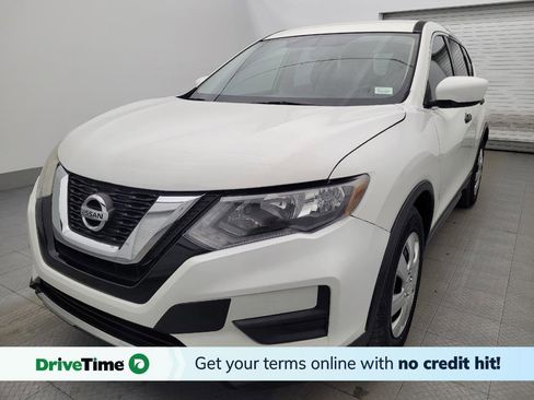 Used 2017 Nissan Rogue S FWD image 1