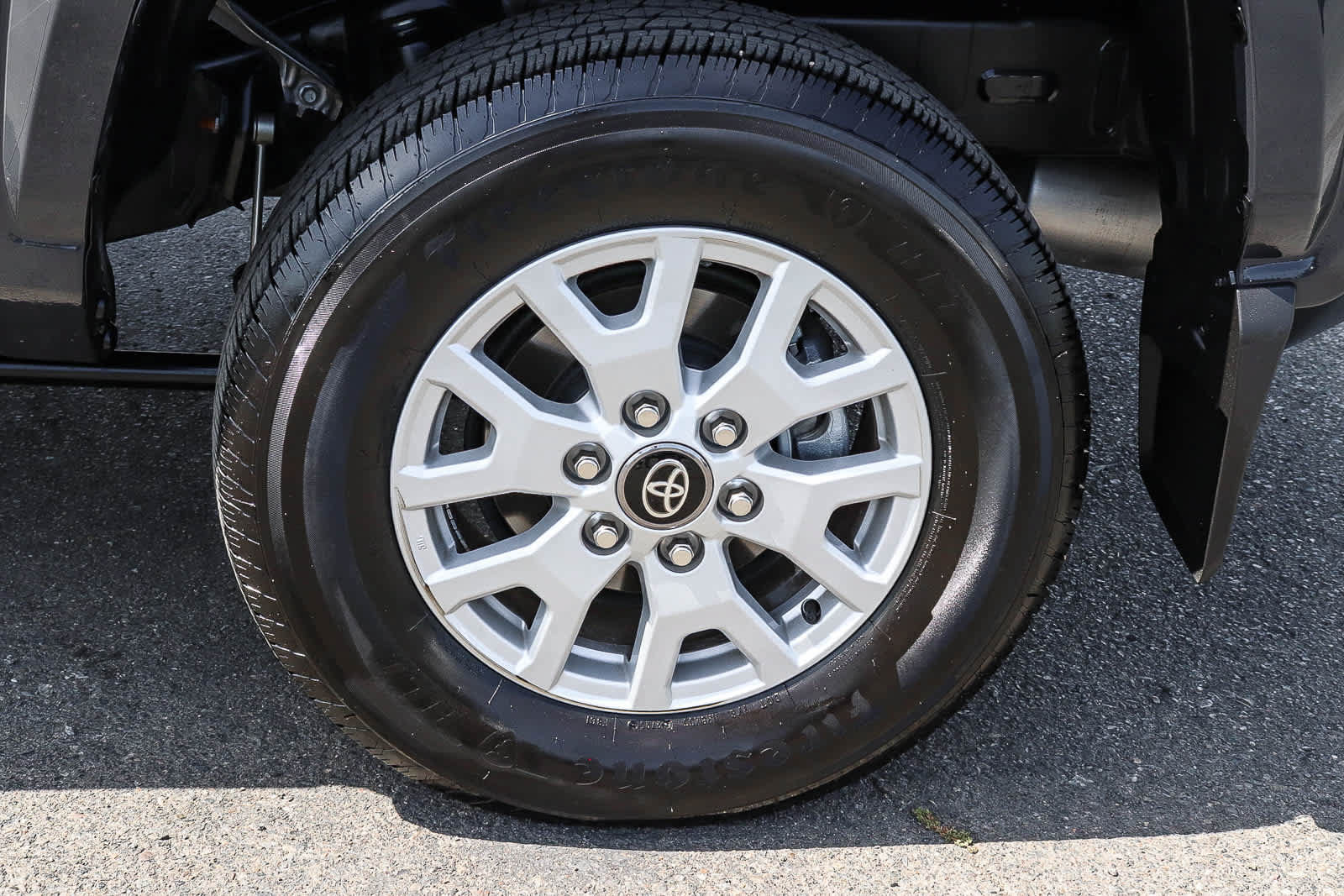 Used 2025 Toyota Tacoma SR5 RWD image 16