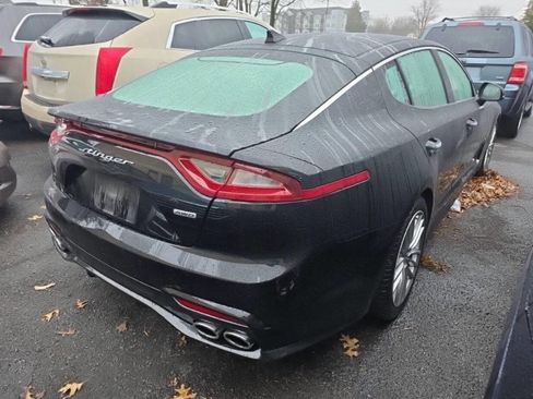 Used 2018 Kia Stinger image 2