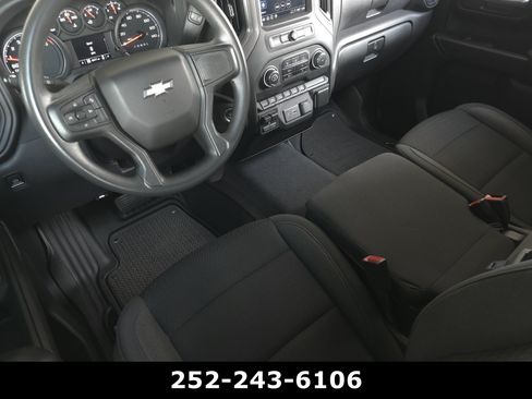 Used 2023 Chevrolet Silverado 1500 Custom AWD/4WD image 12