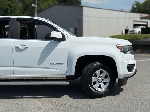 Used 2019 Chevrolet Colorado W/T w/ WT Convenience Package RWD image 10