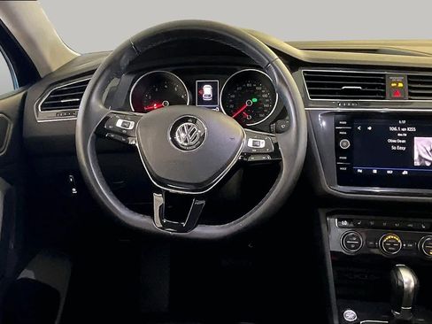 Used 2019 Volkswagen Tiguan SE FWD image 5