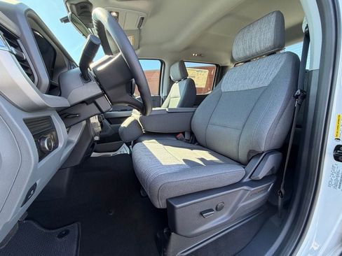 New 2026 Ford F250 XLT w/ FX4 Off-Road Package image 17
