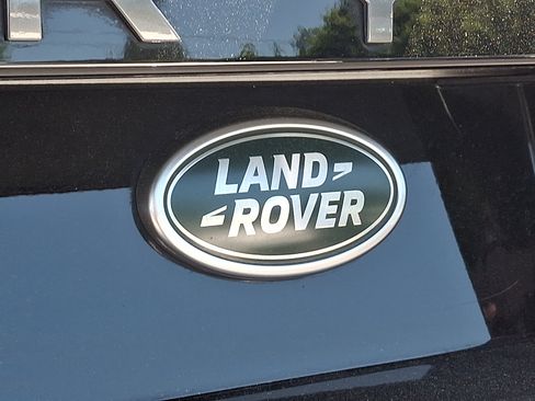 Used 2023 Land Rover Discovery S R-Dynamic AWD/4WD image 29