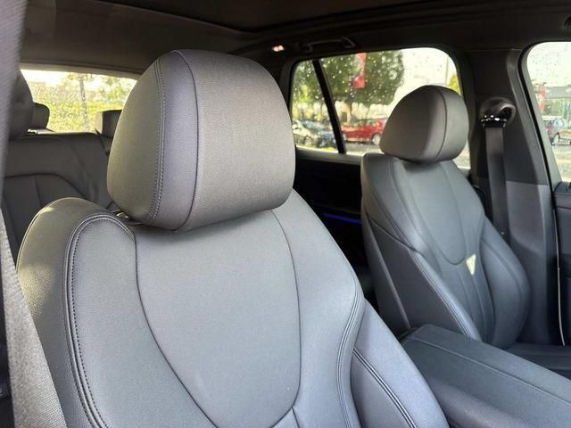 Used 2019 BMW X5 xDrive40i w/ Convenience Package AWD/4WD image 27