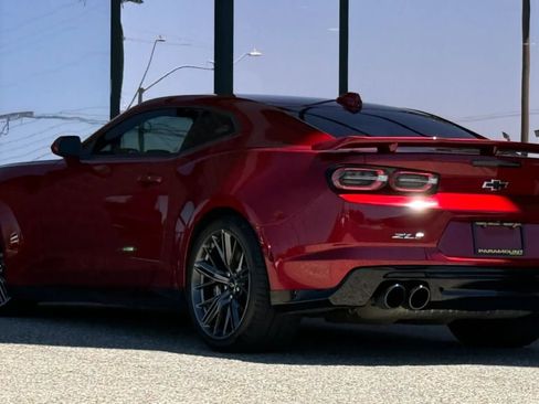 Used 2021 Chevrolet Camaro ZL1 RWD image 7
