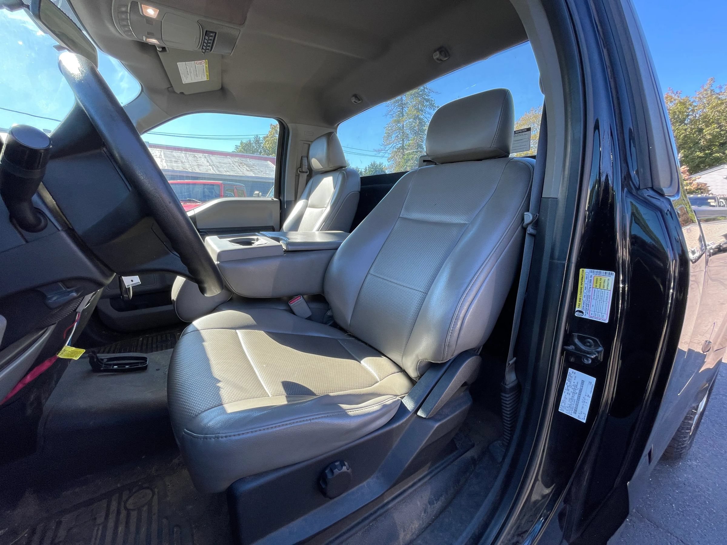 Used 2017 Ford F250 XL w/ Power Equipment Group AWD/4WD image 11