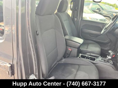 Used 2022 Jeep Wrangler Unlimited Sport AWD/4WD image 8