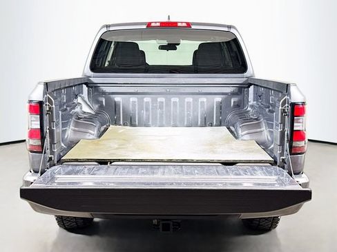 Used 2022 Nissan Frontier SV AWD/4WD image 22
