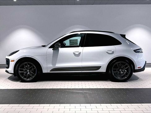 New 2026 Porsche Macan Turbo image 2
