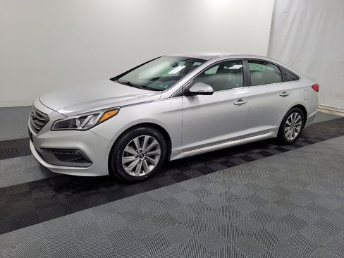 Used 2016 Hyundai Sonata Sport image 2