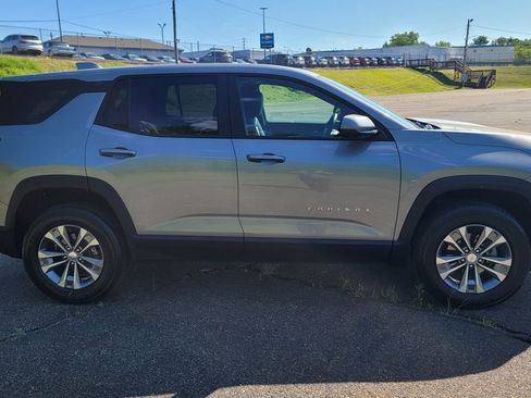 Used 2026 Chevrolet Equinox LT w/ Convenience Package II FWD image 14