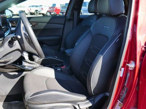 Used 2024 Kia Forte GT-Line w/ GT-Line Premium Package FWD image 4