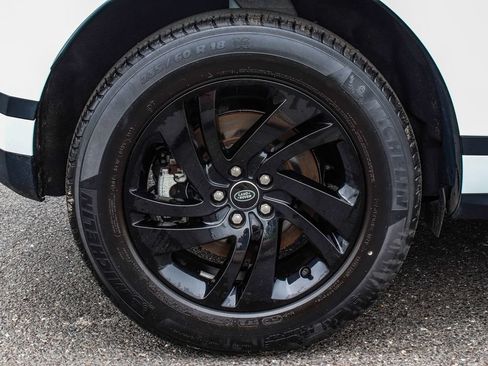 Used 2023 Land Rover Range Rover Evoque S AWD/4WD image 7