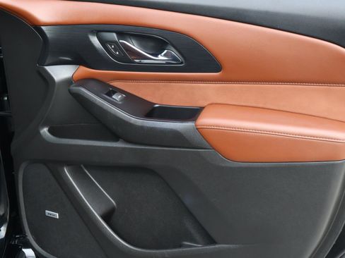 Used 2018 Chevrolet Traverse High Country image 18