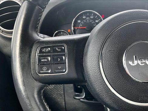 Used 2017 Jeep Wrangler Unlimited Sport w/ Quick Order Package 23S AWD/4WD image 18