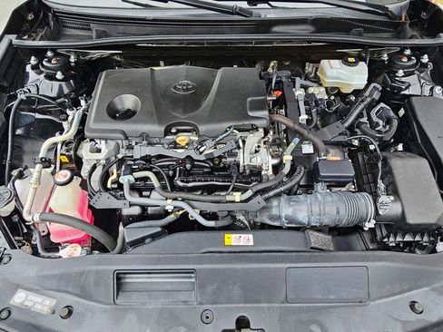 Used 2020 Toyota Camry LE image 31